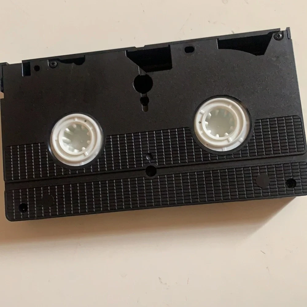 JAMES DEAN VHS. Pre viewed. PREMIER AUGUST 2001